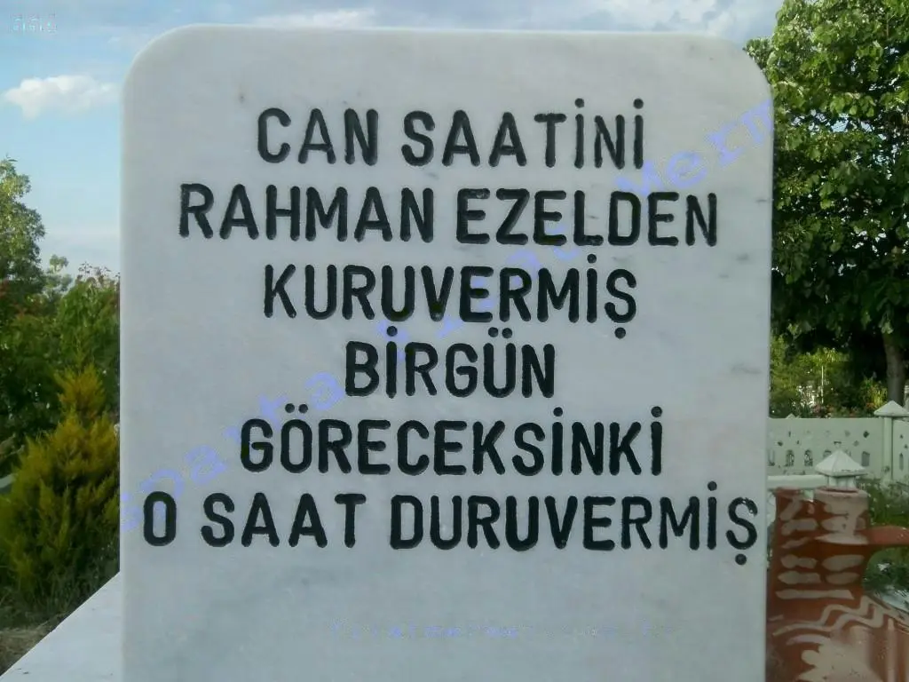 Isparta’da yapılmış, çerçeveli ve baş taşlı bir kabir — 6